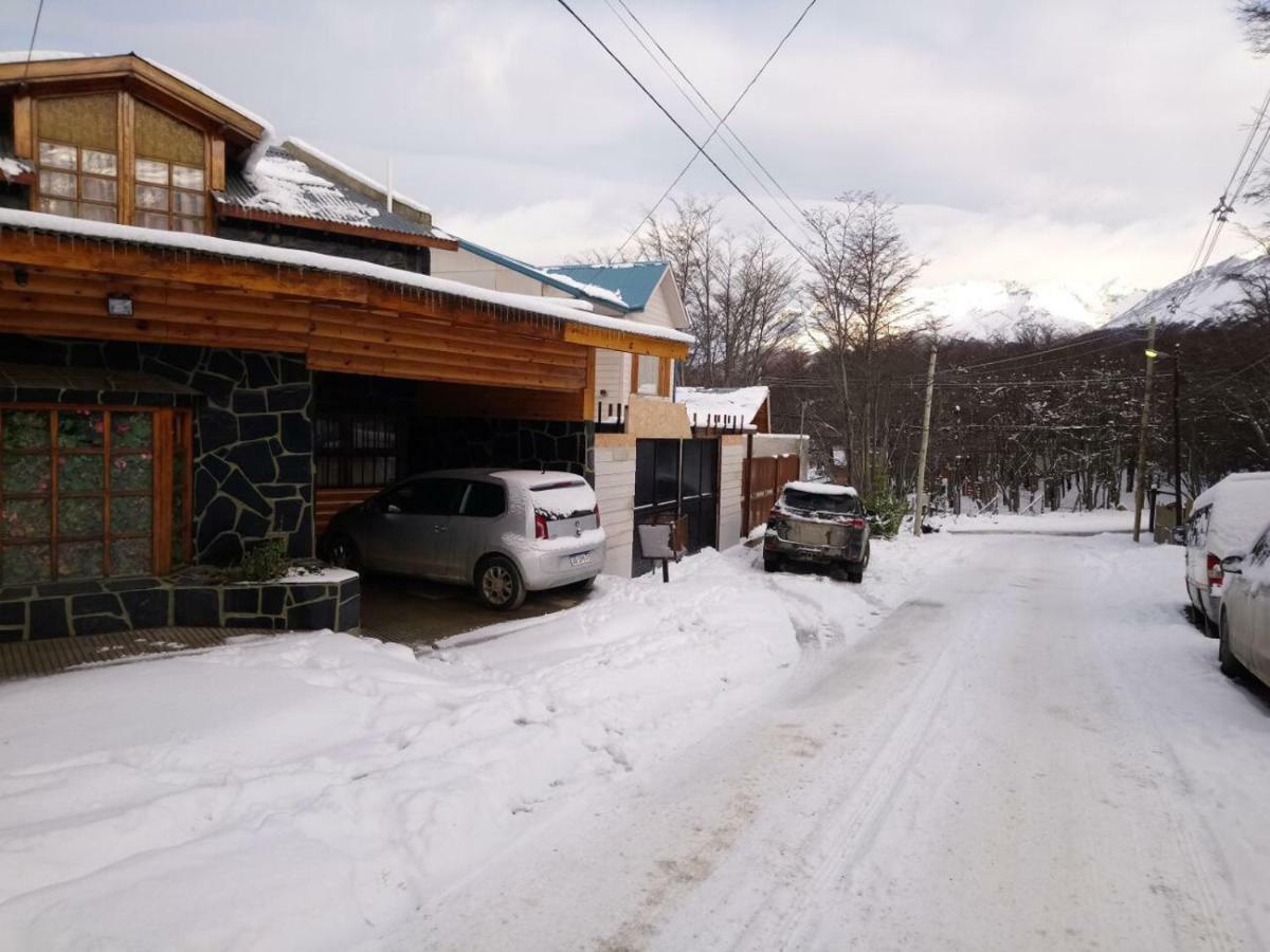 Casa Departamento En El Bosque Apartamento Ushuaia Exterior foto